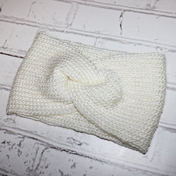 🤍 White Twisted Knit Headband – Handmade · One Size - Picture 1 of 5